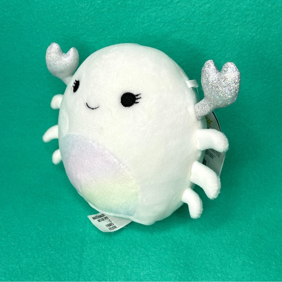 Magela the White Crab 5” Squishmallow - Picture 3 of 12